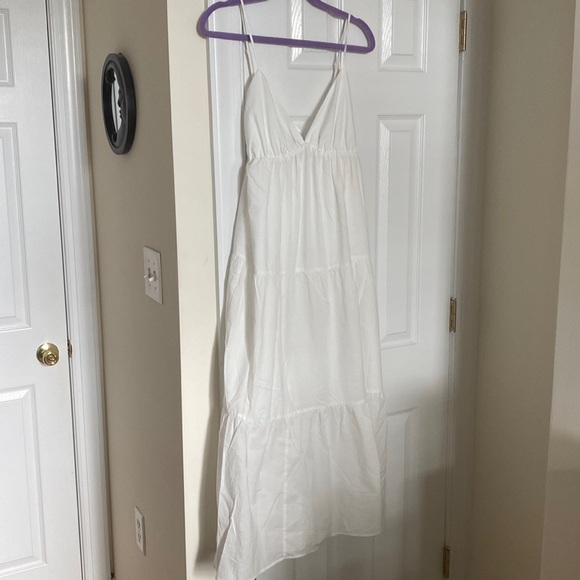 H&M divided white flowy dress - Picture 3 of 7